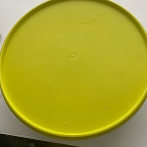TUPPERWARE MOLD, 6 cup